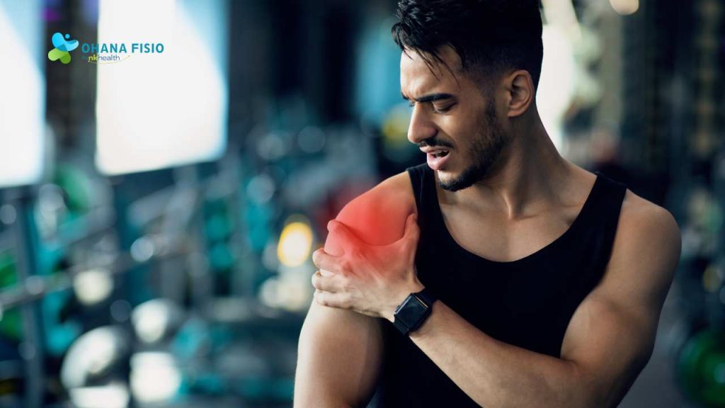 Cedera Bahu Saat Gym