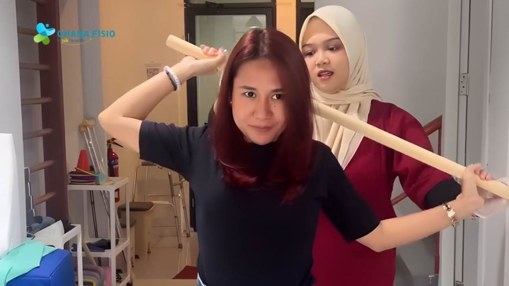 Cara Mengatasi Postur Bungkuk di Usia Remaja